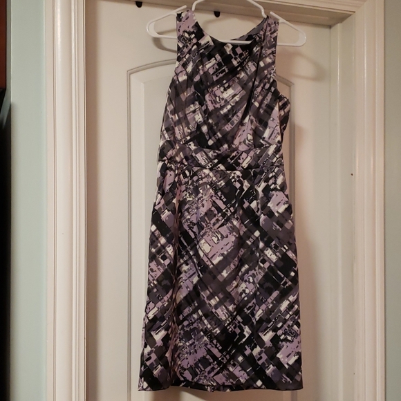 Dress - Picture 1 of 6